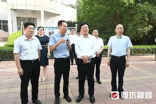 本赛季第10张黄牌，维拉中场道格拉斯-路易斯因停赛无缘战阿森纳